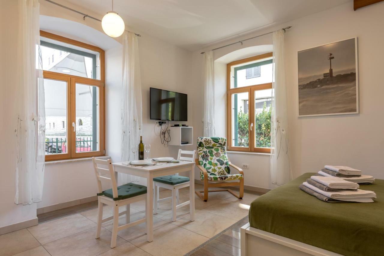 Studio Apartment Dzapo Σπλιτ Εξωτερικό φωτογραφία